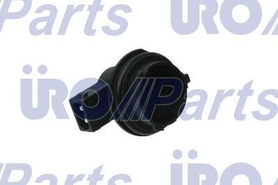 1997-2000 BMW 528i Center High Mount Stop Light Socket (URO Parts)