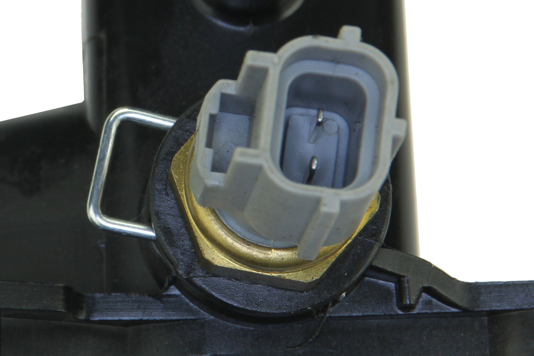 2018, 2017, 2016, 2015, 2014, 2013, 2012 Ford Explorer Engine Coolant Water Outlet