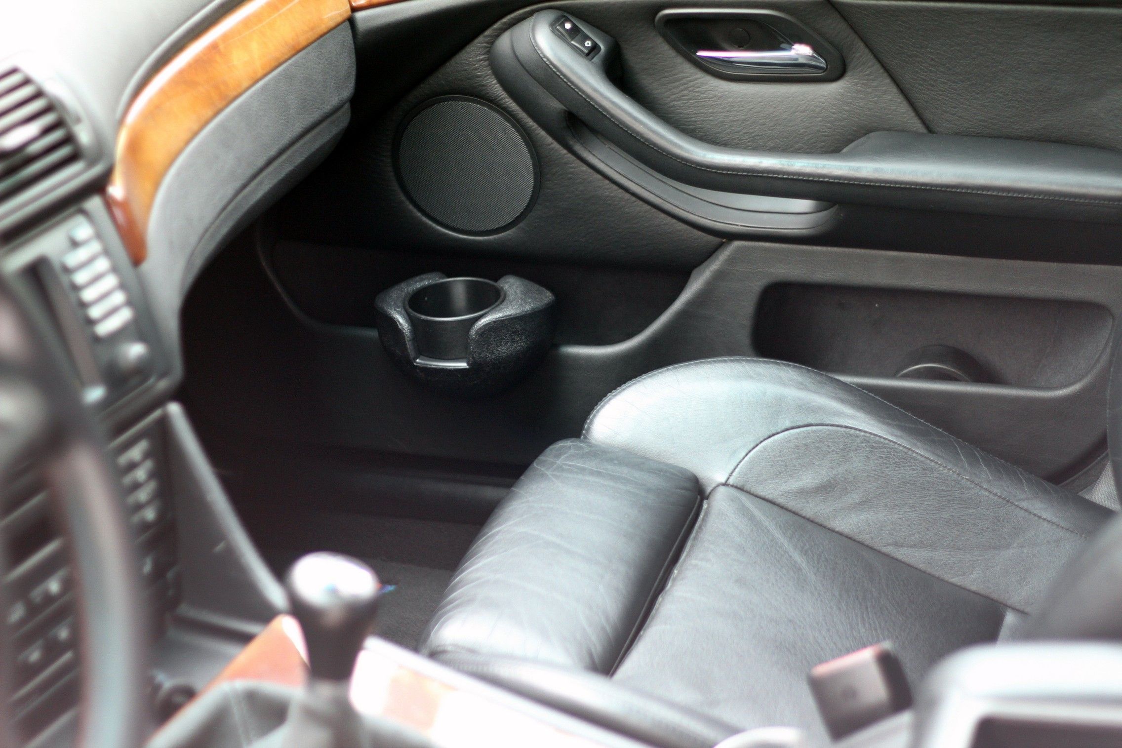 1998, 1997, 1996, 1995, 1994 Saab 900 Cup Holder