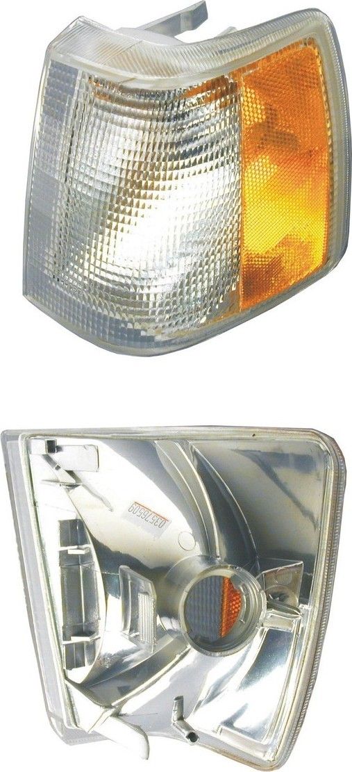 1995, 1994, 1993, 1992, 1991 Volvo 940 Turn Signal Light Assembly