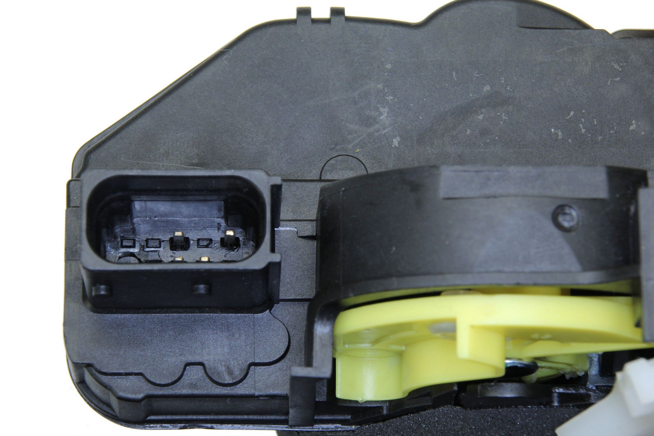 2017, 2016 Chevrolet Equinox Door Lock Actuator