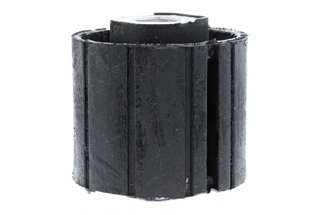 1997-2000 BMW 528i Axle Pivot Bushing (Vaico)