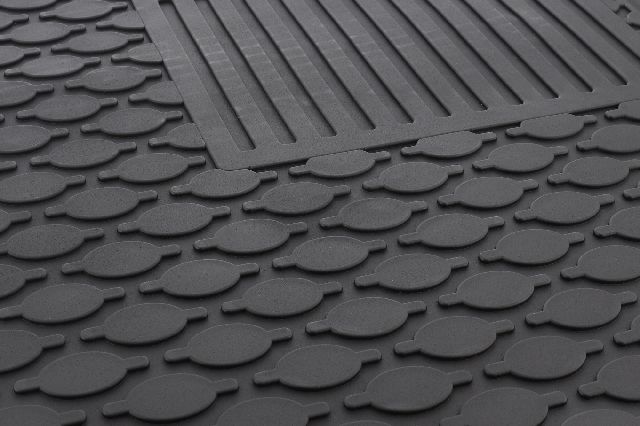 2001-2006 BMW M3 Floor Mat Set (Vaico)