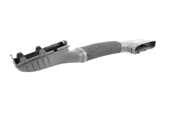 2015-2019 Mercedes-Benz GLA250 Engine Air Intake Hose (Vaico)