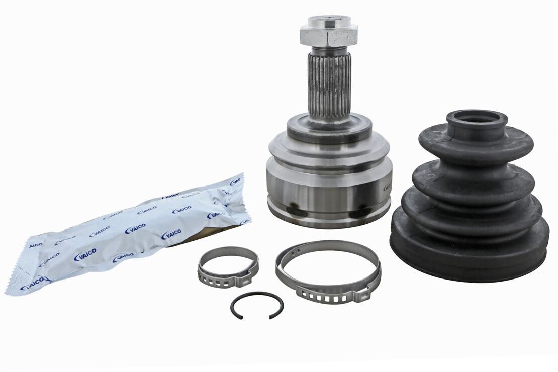 2006, 2005, 2004, 2003, 2002, 2001, 2000 BMW X5 CV Axle Assembly