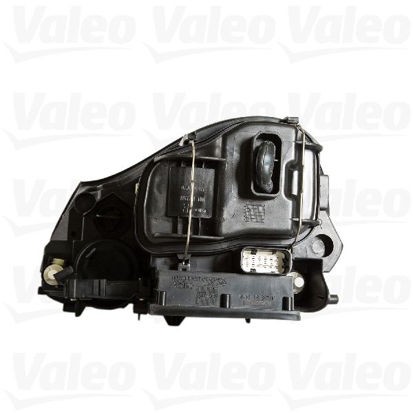 2003-2006 Porsche Cayenne Headlight Assembly - Right (Valeo)