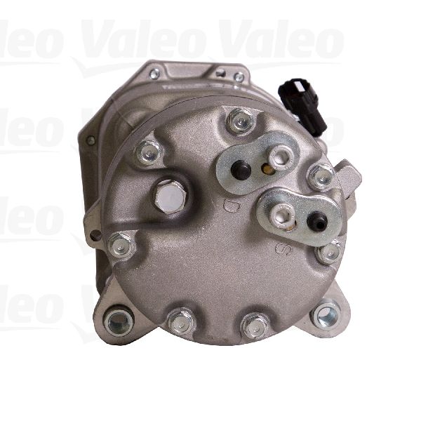 2003-2005 Volkswagen Beetle A/C Compressor (Valeo)