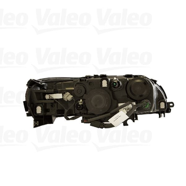 2005-2007 Volvo V70 Headlight Assembly - Front Right (Valeo)