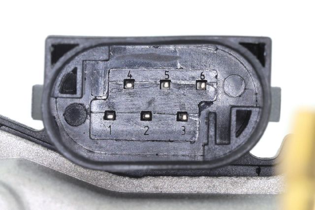 1997-1998 Volvo S90 Electronic Throttle Body Module (Vemo)