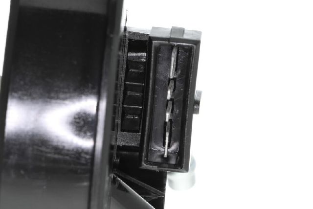 1995-1999 Volkswagen Golf Fuel Tank Sending Unit (Vemo)