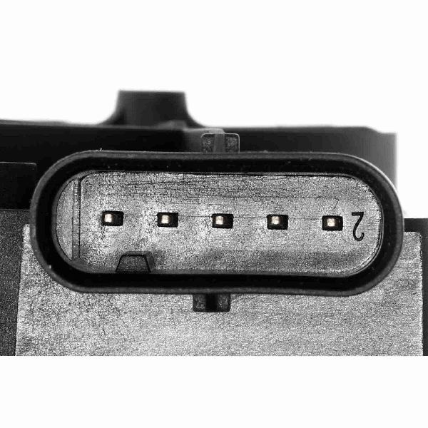 2018-2019 BMW X3 Engine Coolant Thermostat Housing (Vemo)