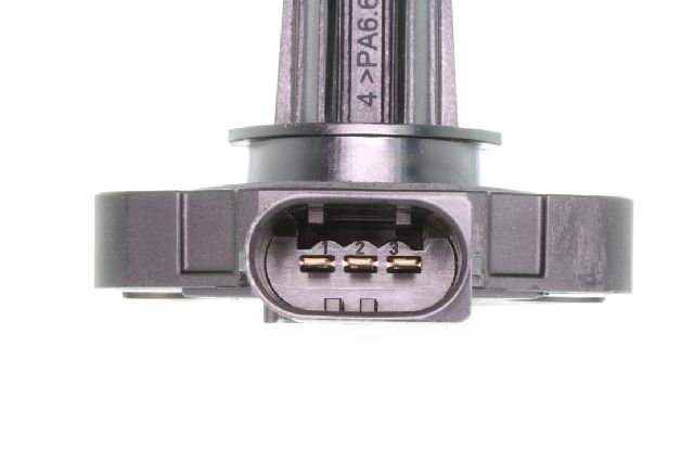 2004-2006 Volvo S80 Engine Oil Level Sensor (Vemo)