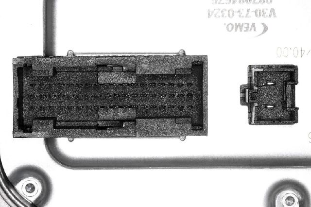 2015-2017 Mercedes-Benz CLS550 Headlight Control Module - Left or Right (Vemo)