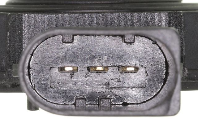 2014-2018 BMW X5 Engine Oil Level Sensor (Vemo)