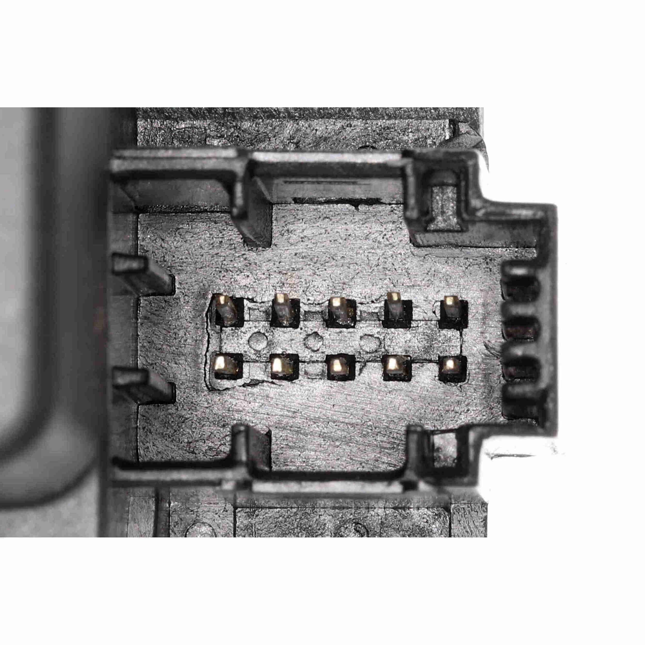 2012, 2011, 2010 Mercedes-Benz ML350 2010-2012 Mercedes-Benz ML350 Tailgate Lock