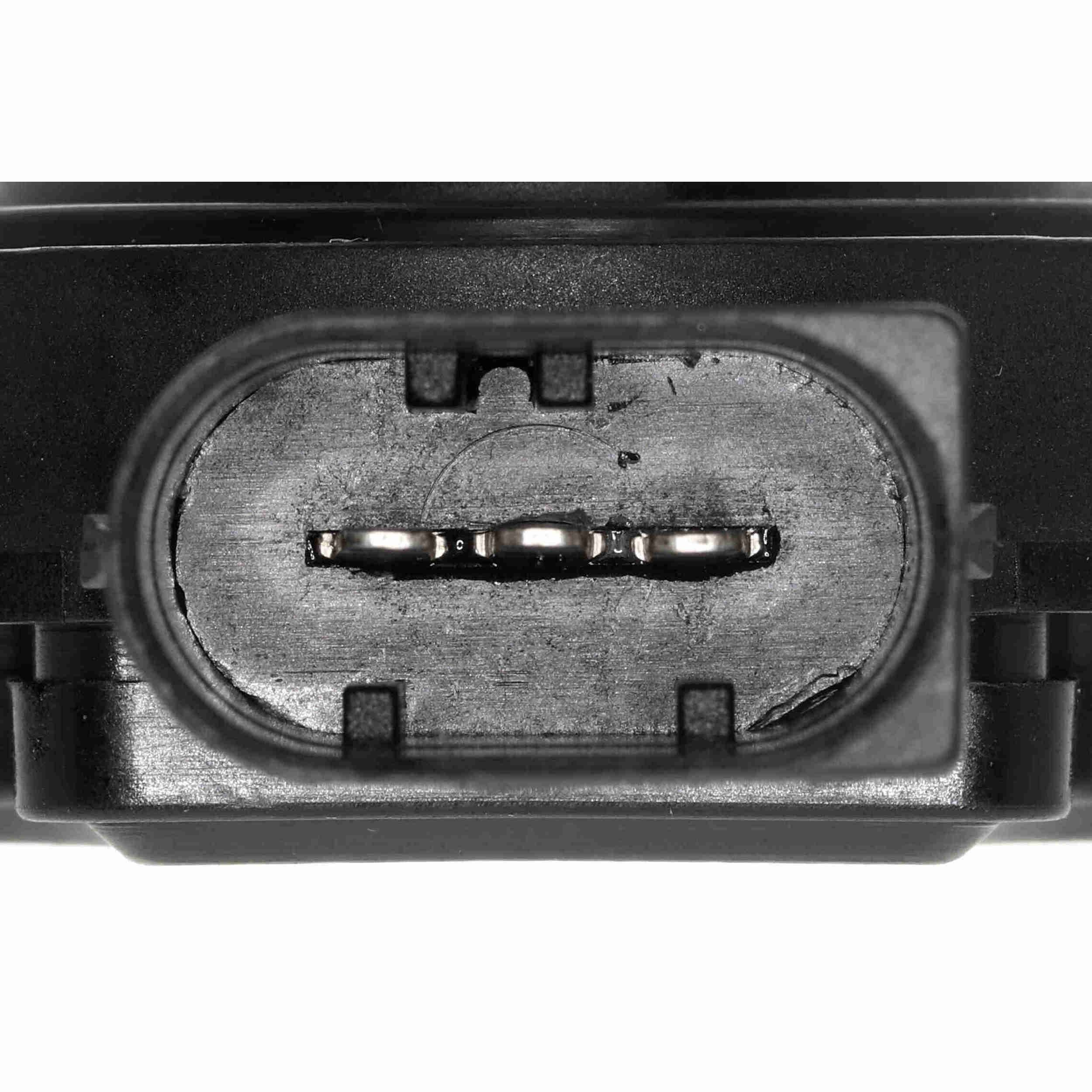 2010, 2009, 2008, 2007 Volvo S80 Engine Oil Level Sensor