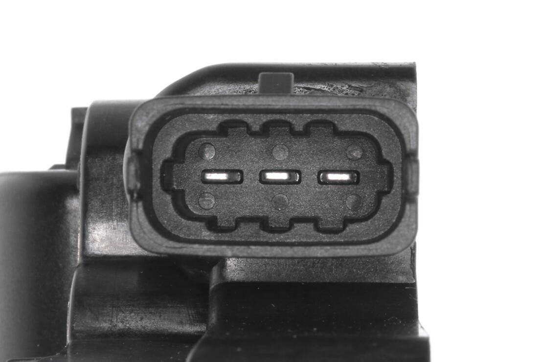 2005, 2004, 2003 Mercedes-Benz ML350 2003-2005 Mercedes-Benz C240 Ignition Coil