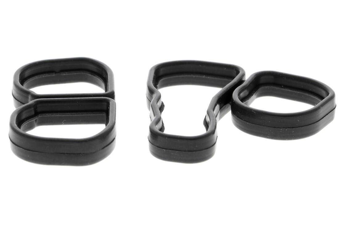 2019, 2018, 2017, 2016, 2015, 2014 Mercedes-Benz CLA250 2014-2019 Mercedes-Benz B250 Engine Oil Cooler