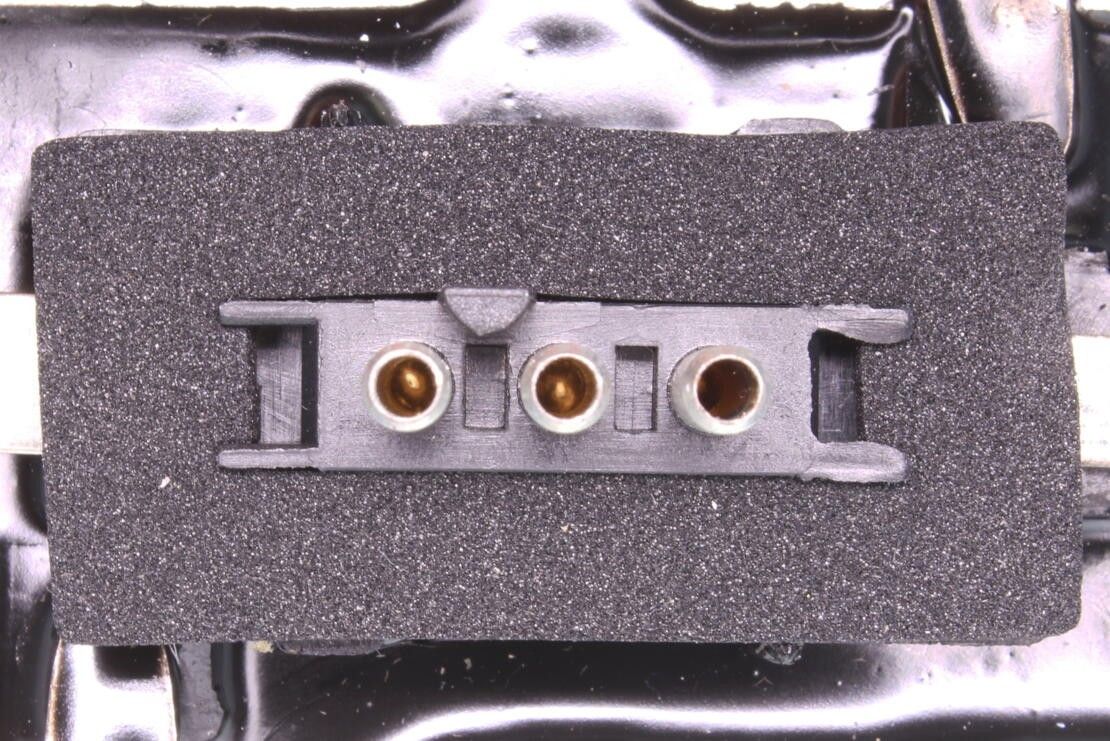 2008, 2007, 2006, 2005, 2004 Chrysler Crossfire HVAC Blower Motor Resistor