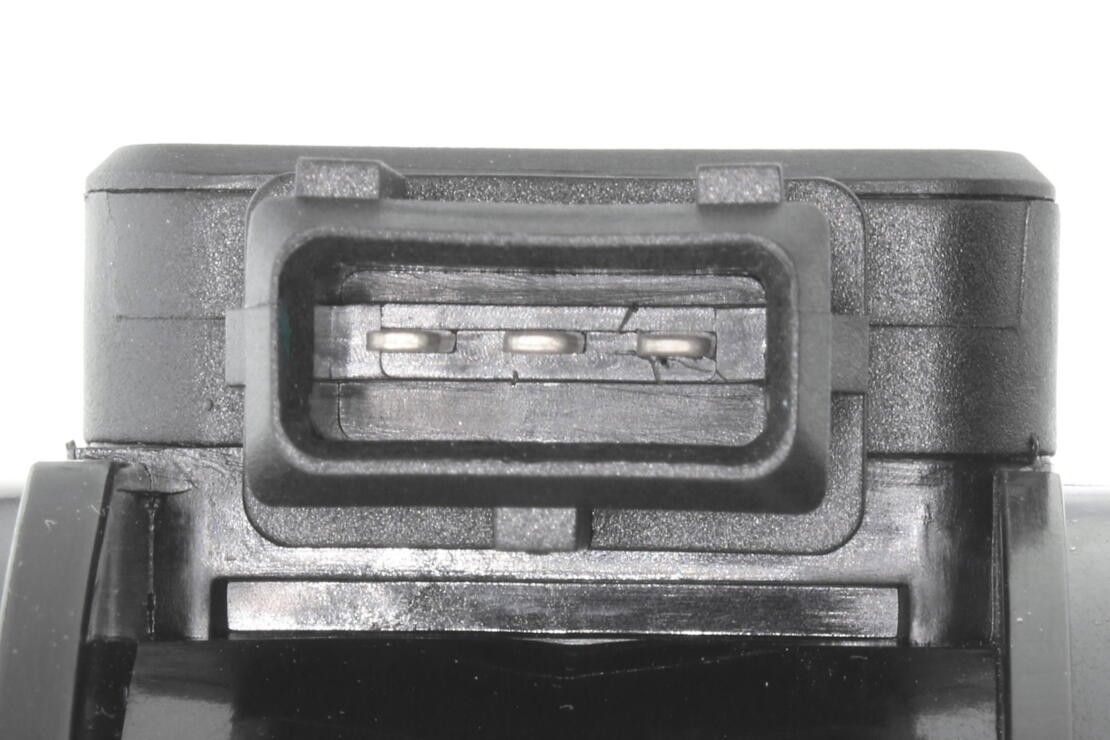 2000, 1999 BMW 528i Mass Air Flow Sensor