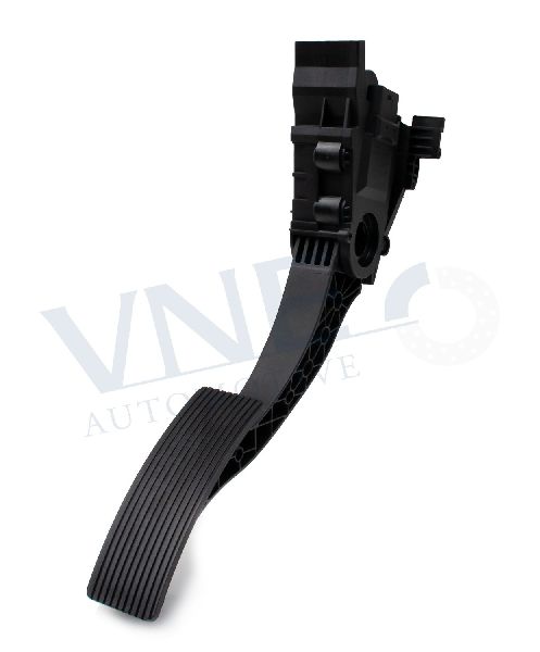 2015-2019 Mercedes-Benz GLA250 Accelerator Pedal (VNE)