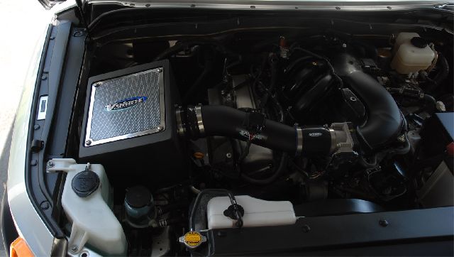 2007-2009 Toyota FJ Cruiser Air Intake Kit (Volant)