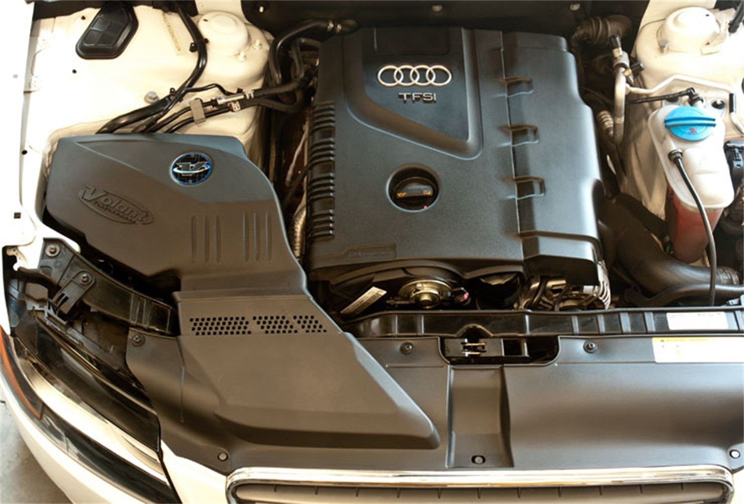 2013, 2012, 2011, 2010, 2009 Audi A4 Air Intake Kit