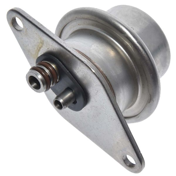 1995-1996 Ford E-350 Econoline Fuel Injection Pressure Regulator (Walker Products)