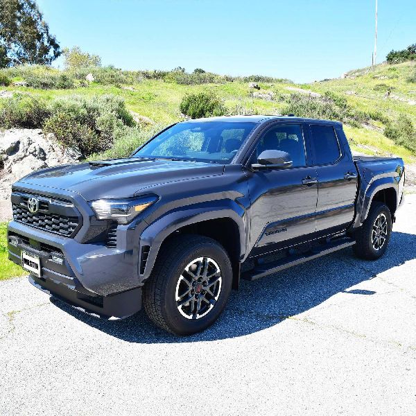 2024 Toyota Tacoma Step Nerf Bar Kit - Left and Right (Westin)