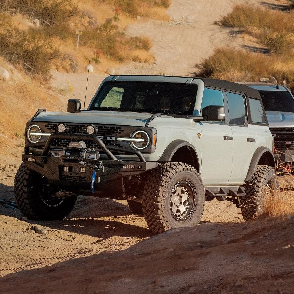 2021-2024 Ford Bronco Bull Bar - Front (Westin)