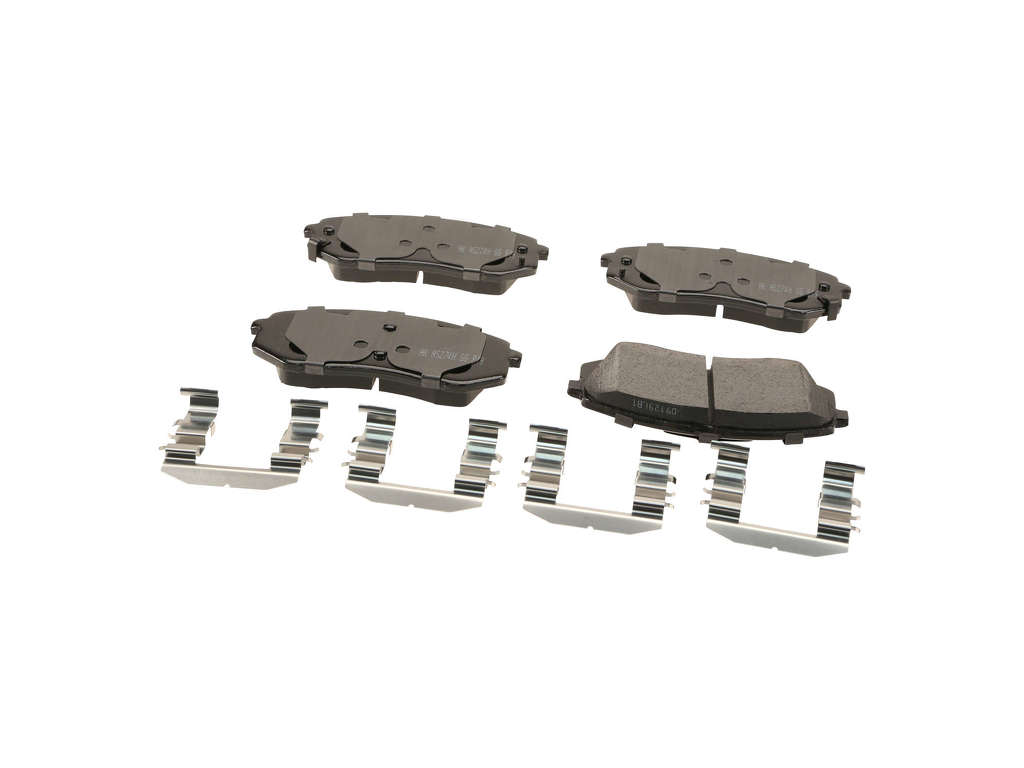 2014-2016 Kia Cadenza Disc Brake Pad Set - Front (Akebono)