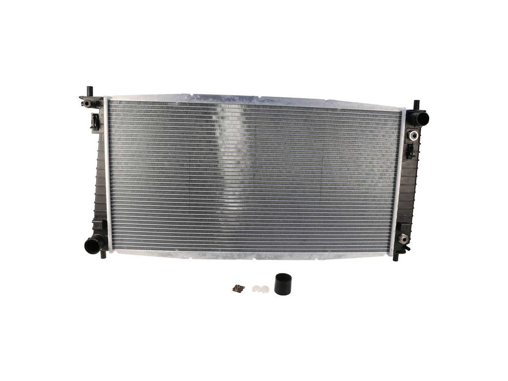 2004-2006 Lincoln Navigator Radiator (Metrix)
