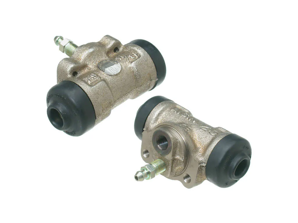 1984-1989 Toyota Van Drum Brake Wheel Cylinder - Rear (Advics)