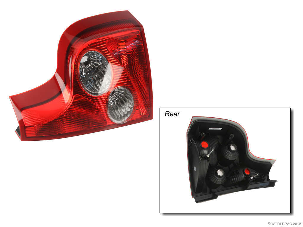 2003-2006 Volvo XC90 Tail Light Lens - Right Lower (Genuine)