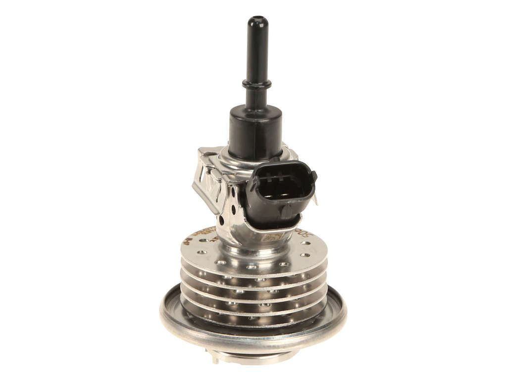 2010-2015 Audi Q7 Diesel Exhaust Fluid (DEF) Module (Bosch)