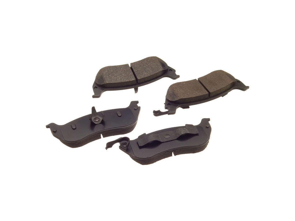 1996-2002 Lincoln Town Car Disc Brake Pad Set - Rear (Akebono)