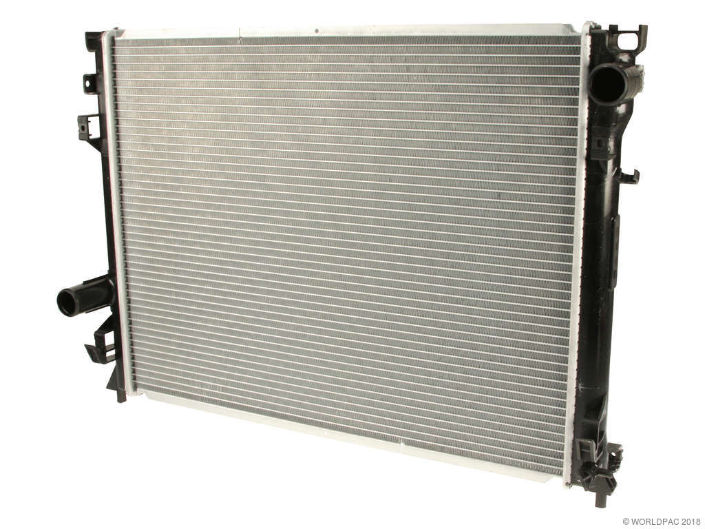 2005-2014 Chrysler 300 Radiator (CSF)