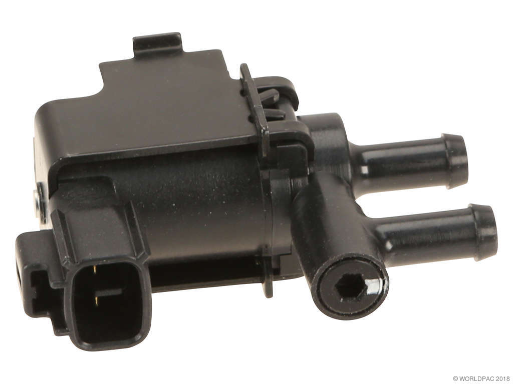 1995-1996 Toyota T100 Vacuum Regulator Valve (Genuine)