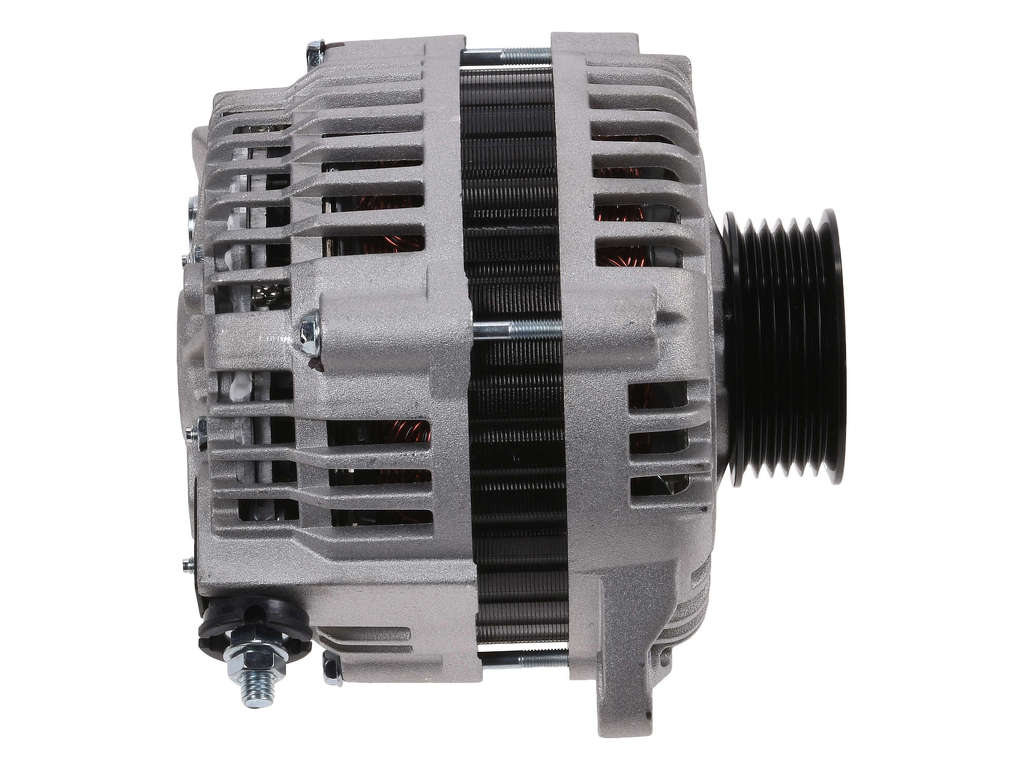 2000-2001 INFINITI I30 Alternator (Autopart International)
