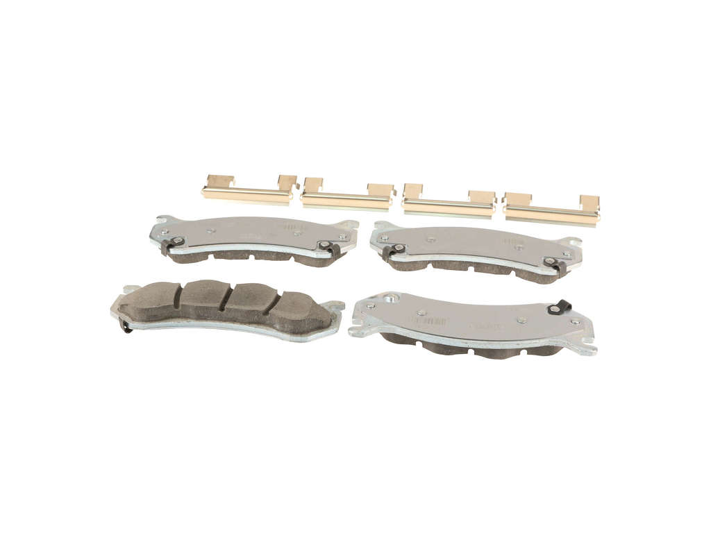 2003-2005 Chevrolet Express 2500 Disc Brake Pad Set - Front (Wagner Brake)
