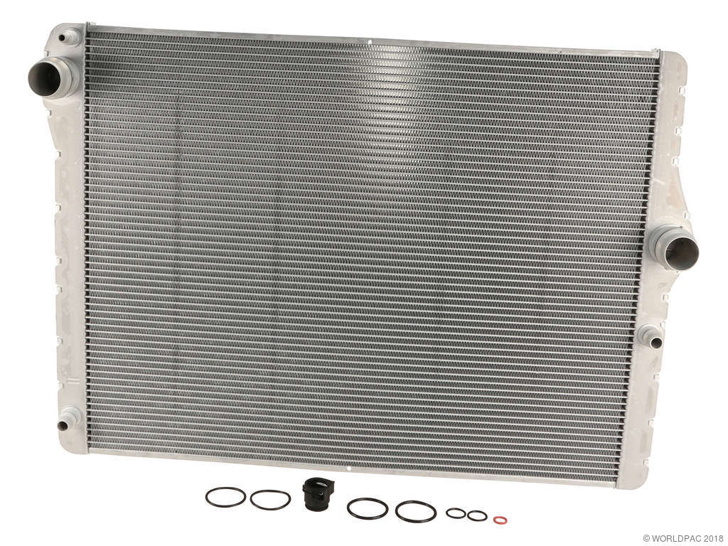 2012-2018 BMW 650i Radiator (Nissens)