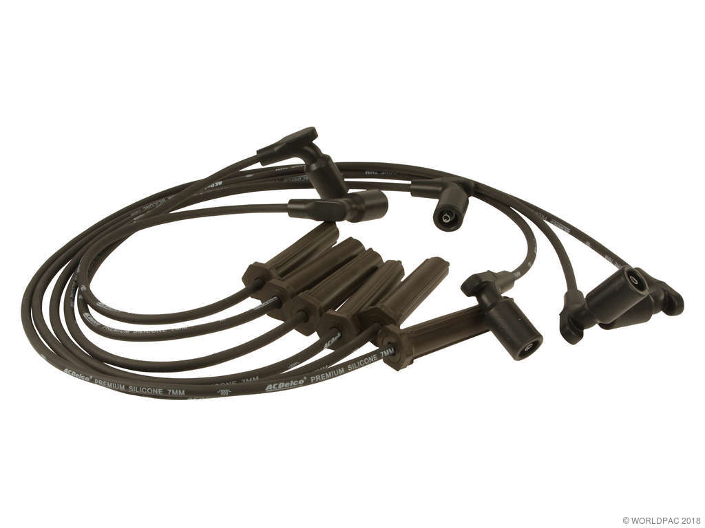 2005-2006 Saturn Relay Spark Plug Wire Set (ACDelco)