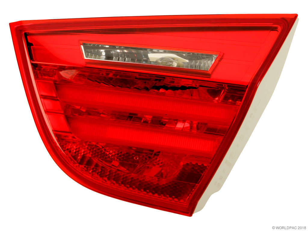 2009-2011 BMW M3 Tail Light Assembly - Right (Magneti Marelli)