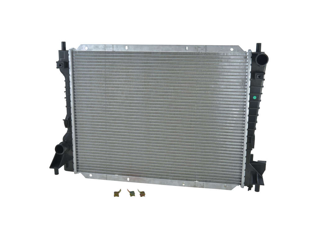 2000-2006 Lincoln LS Radiator (Autopart International)