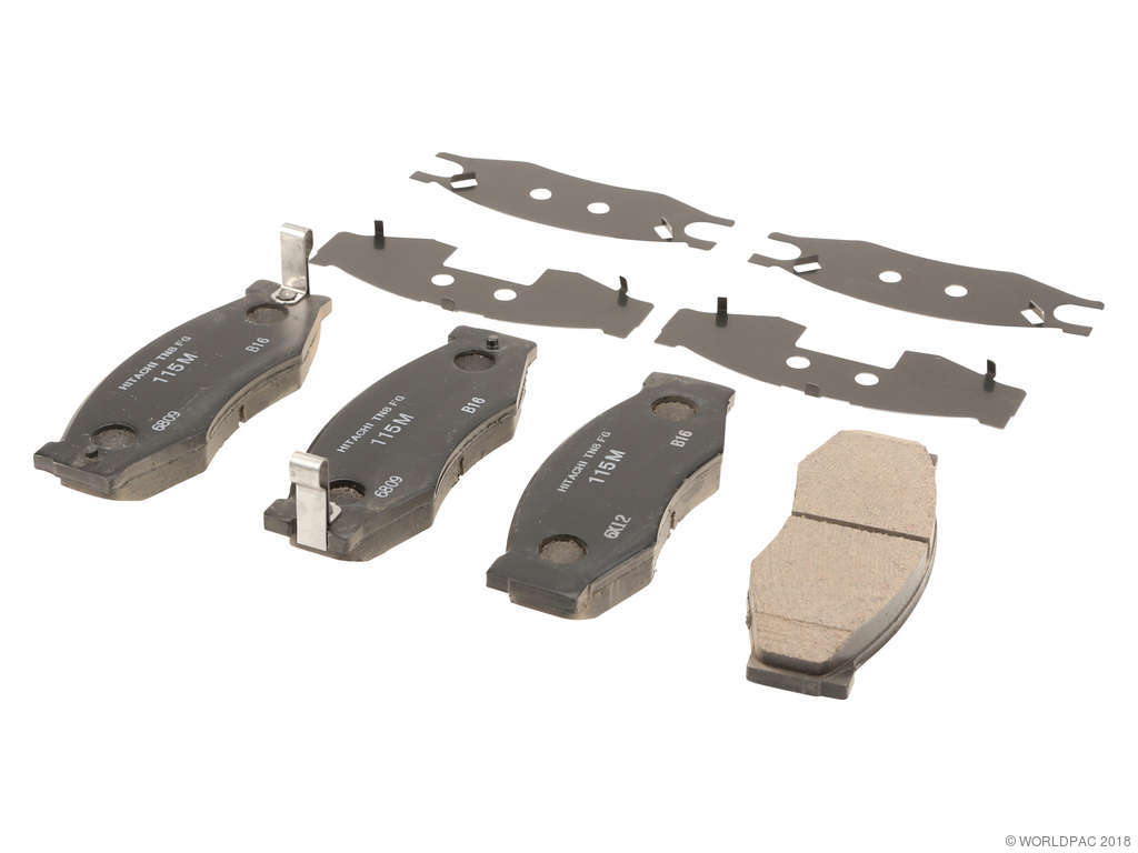 1986-1994 Nissan D21 Disc Brake Pad Set - Front (Hitachi)