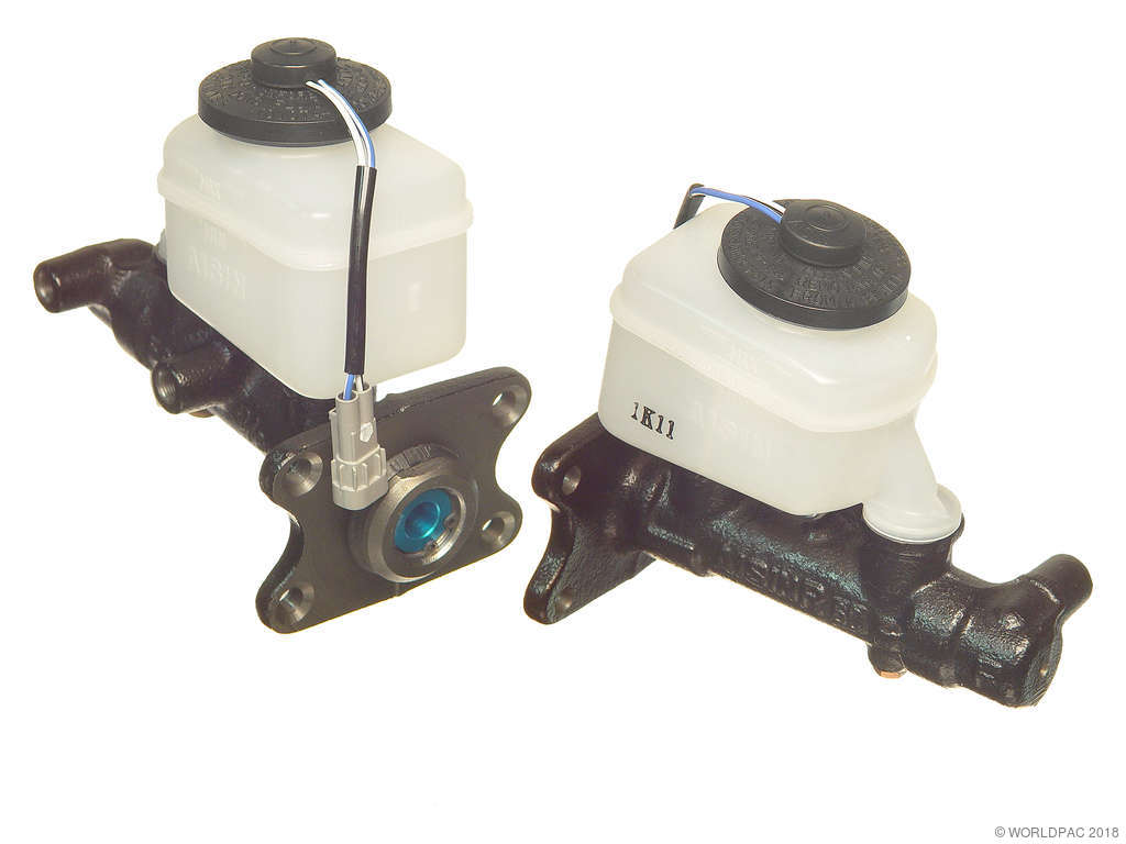 1989-1992 Toyota Pickup Brake Master Cylinder (Advics)