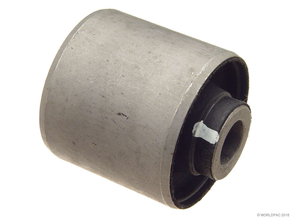 1997-2003 INFINITI QX4 Lateral Arm Bushing - Rear Upper (CTR)
