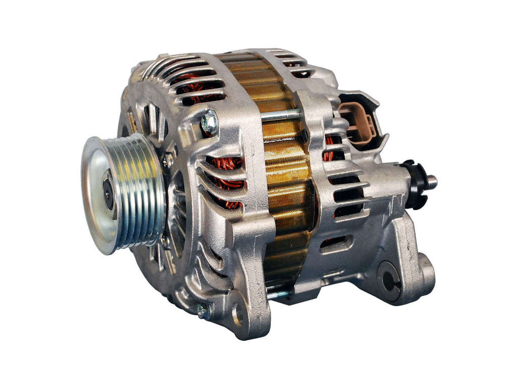 2003-2004 INFINITI M45 Alternator (Denso)