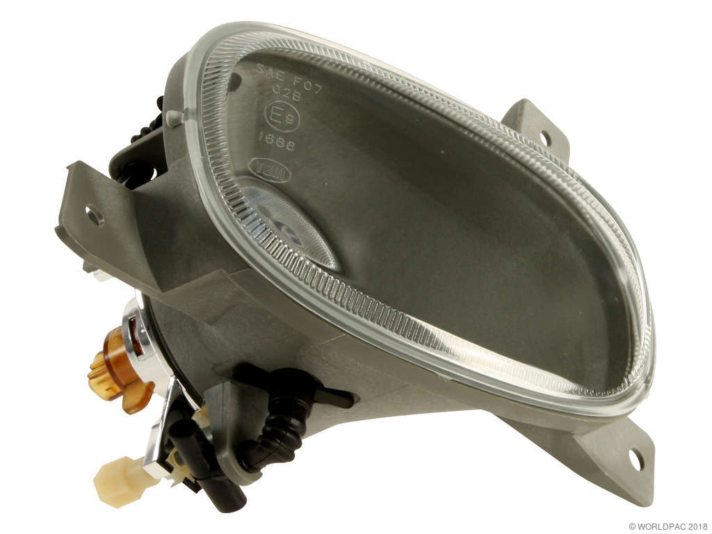 1999-2006 Volvo S80 Fog Light - Front Right (Professional Parts Sweden)