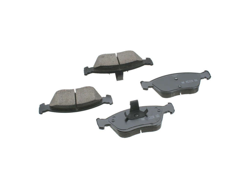 1998-2000 Volvo V70 Disc Brake Pad Set - Front (Akebono)